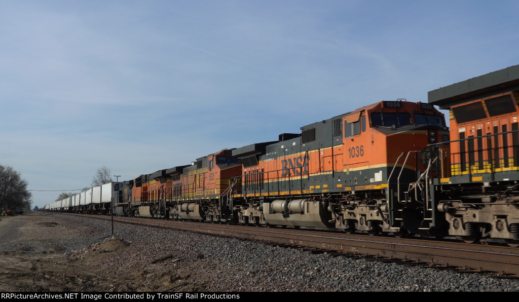 BNSF 1036